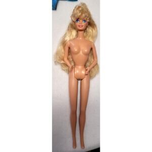 Ski Fun & Award Winning Superstar Barbie Lot Movie Star Barbie Dolls Dressed